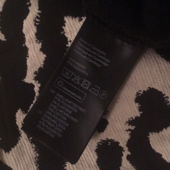 Zebra print long sleeve dress - Picture 3 of 5